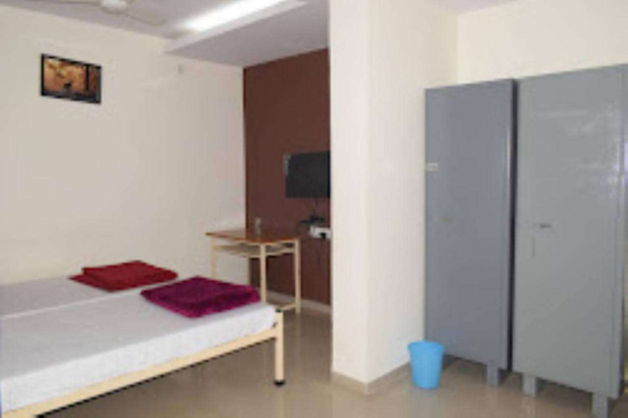 Hotel Vaibhav,Akola Екстериор снимка