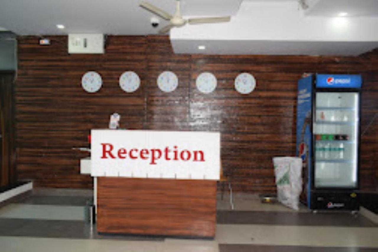 Hotel Vaibhav,Akola Екстериор снимка