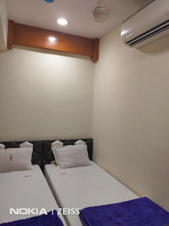Hotel Vaibhav,Akola Екстериор снимка