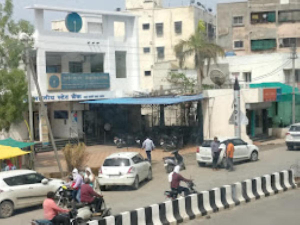 Hotel Vaibhav,Akola Екстериор снимка
